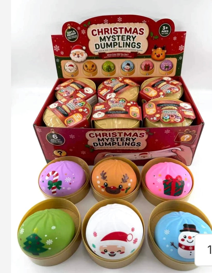 Christmas Dumpling (cream/white)